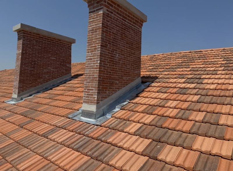 Réalisation d'abrègement de cheminer en zinc naturel